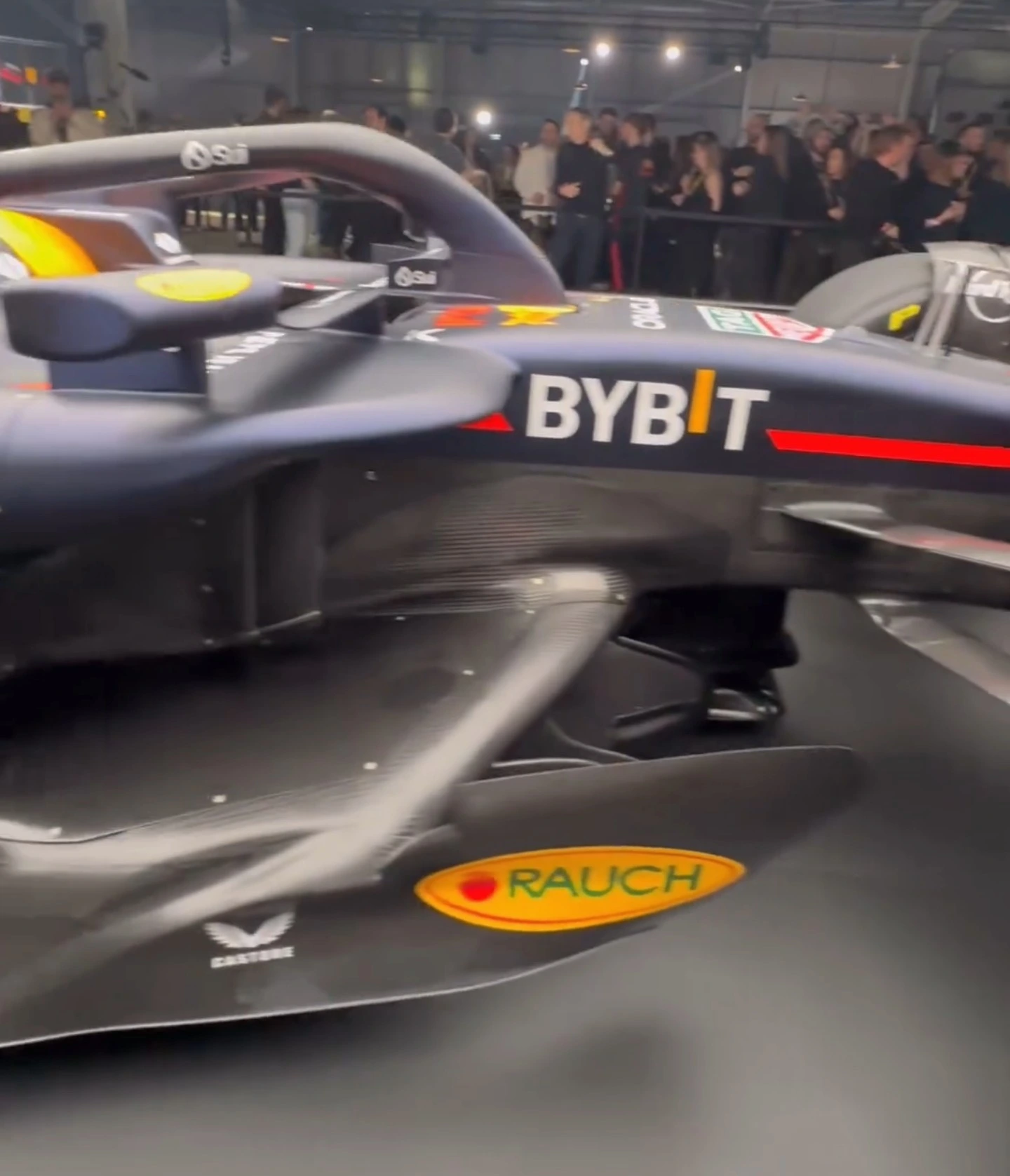 Vertical slot on the RB20: sidepod inlet on Ferrari-style by-pass duct?